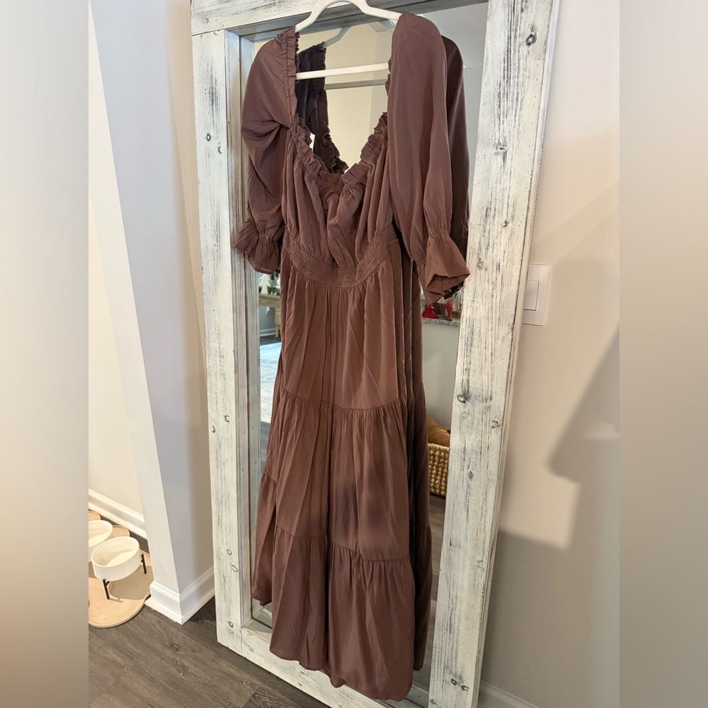 Brown Dress - Picture 3 of 3